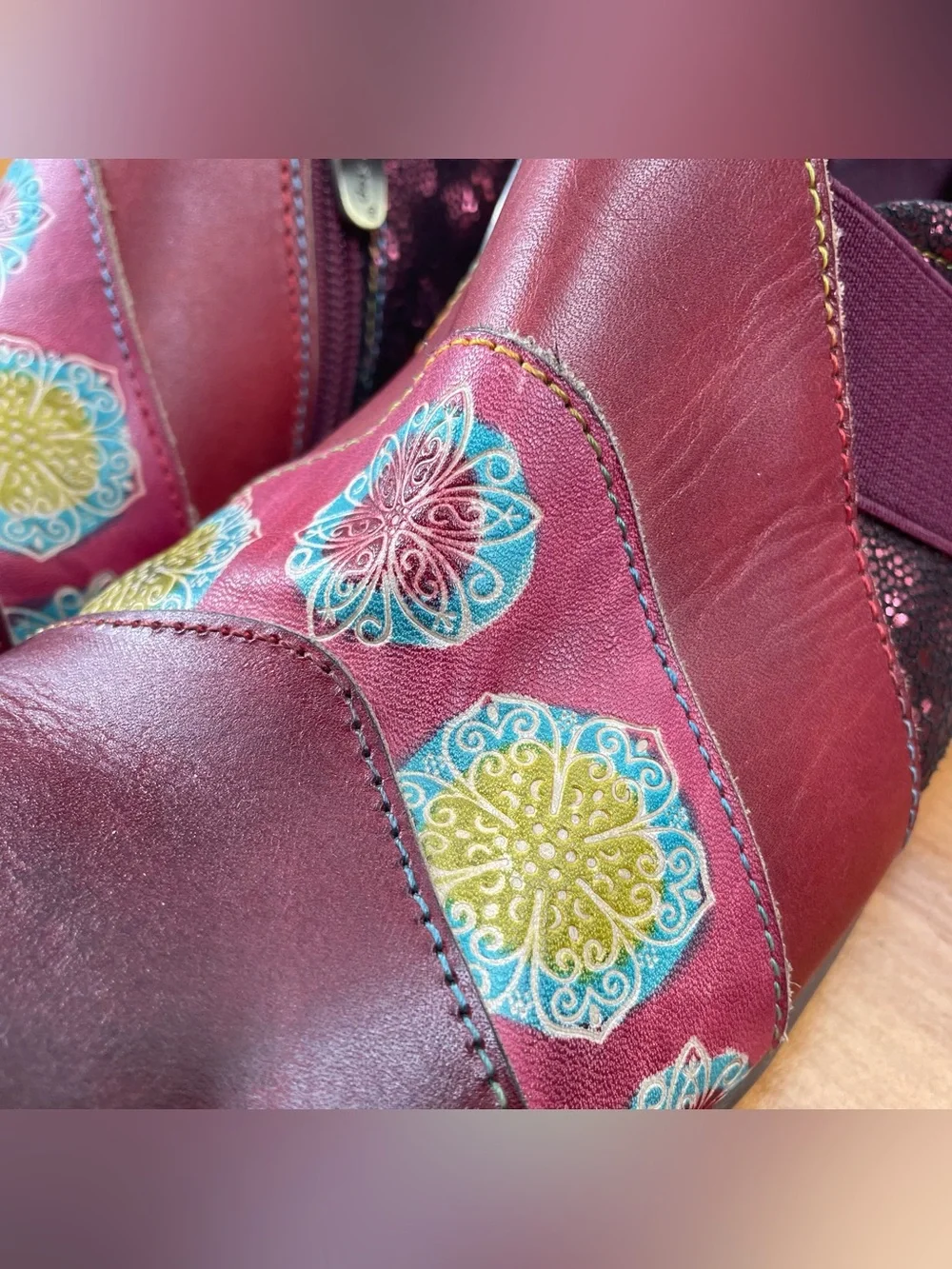 L'Artiste Spring Step Lata Womens Size 8.5 EU 39 Burgundy Leather Floral Loafers